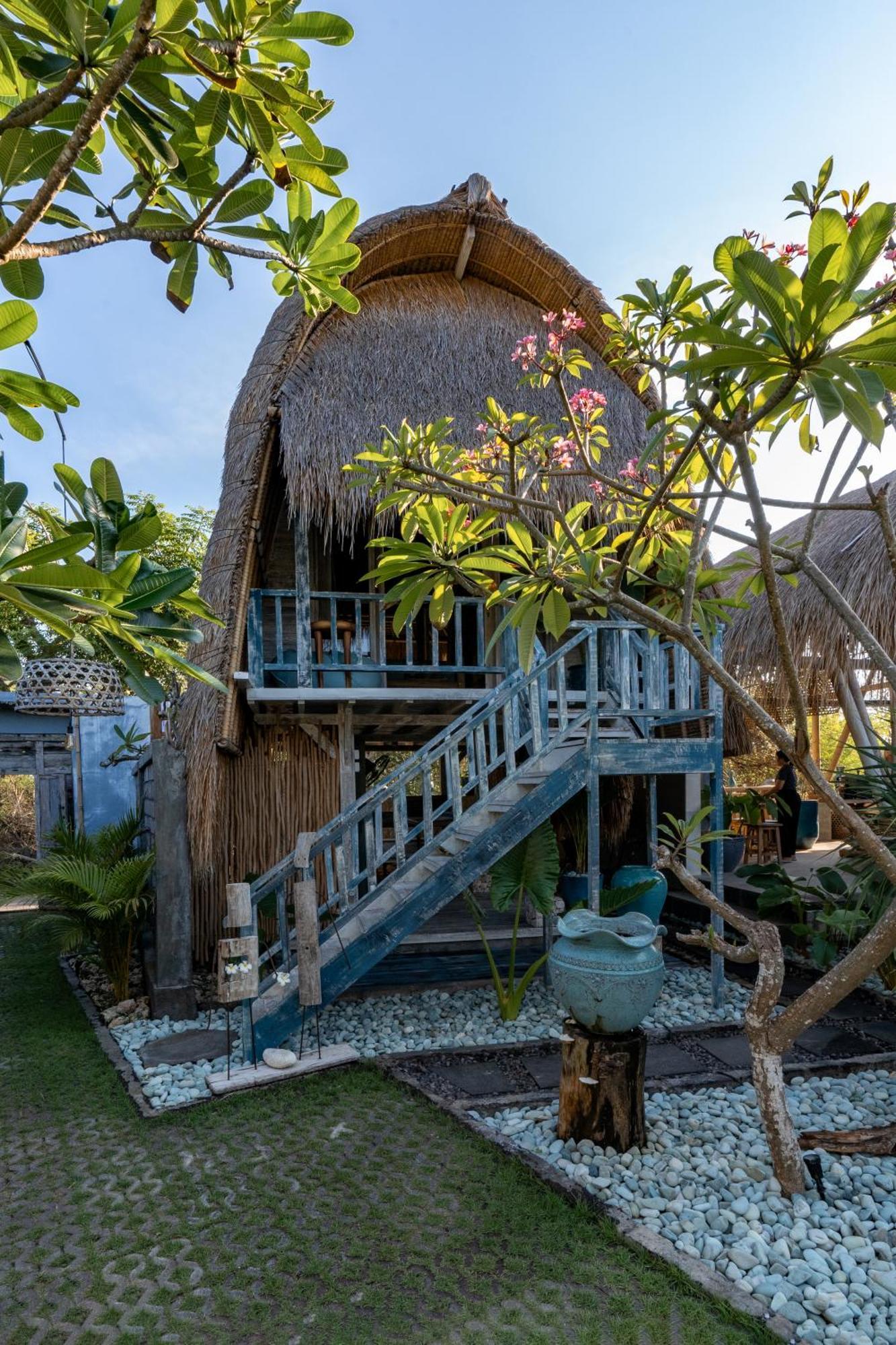 Laguna Biru Lembongan Esterno foto